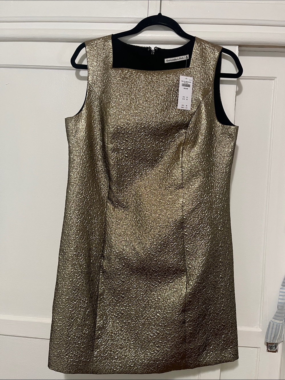 Abercrombie & Fitch Textured Metallic Gold Sleeveless Shift Dress